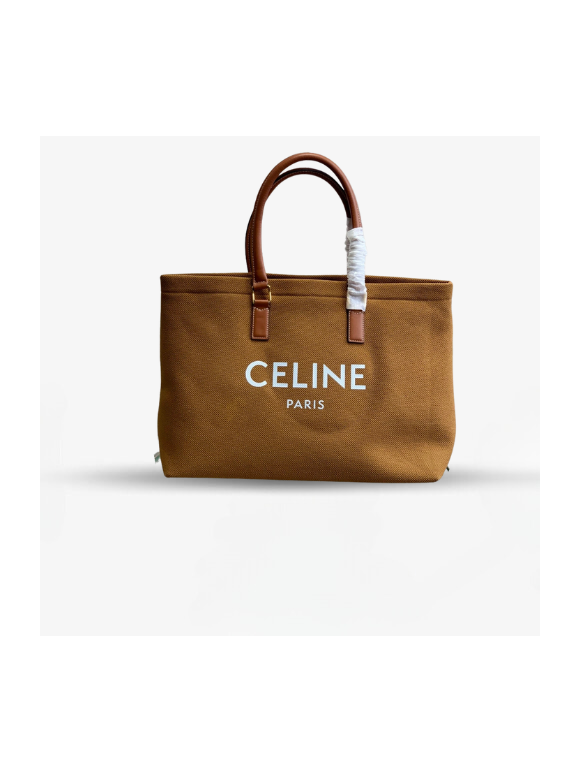 Bolso Celine Triomphe Marrón Sand